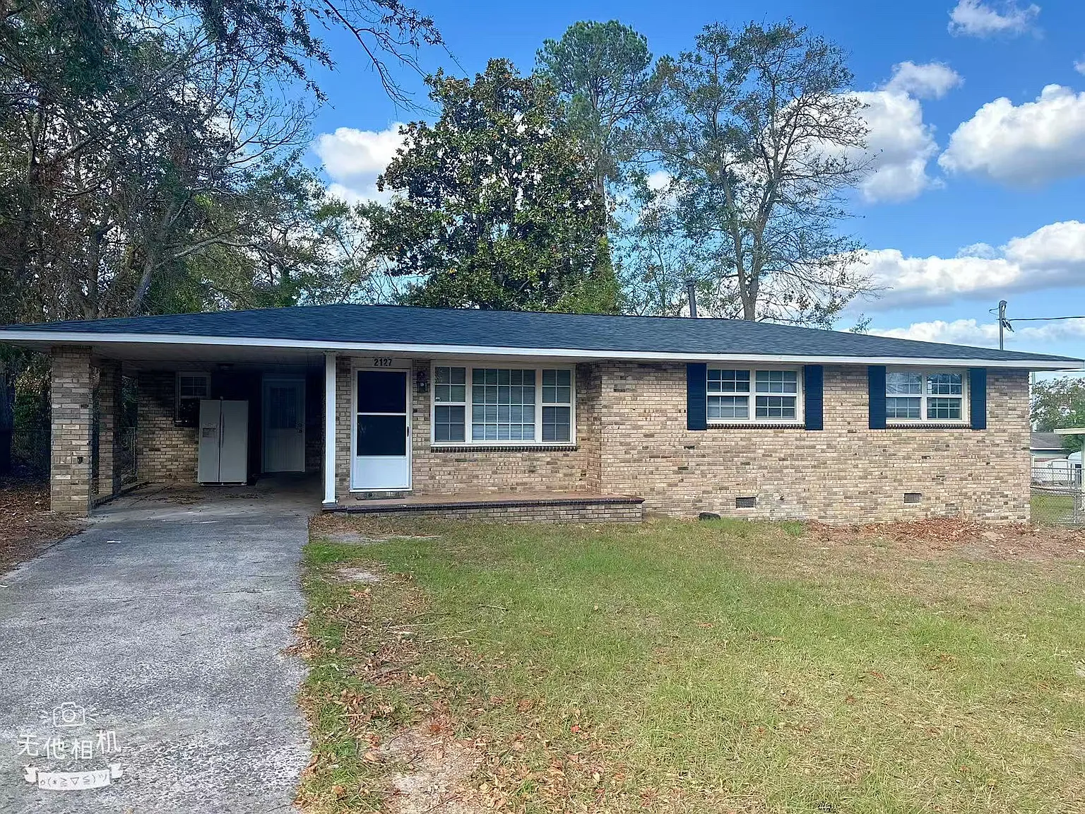 2127 Silverdale Rd — Photo 1