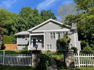 236 Woodside Cir, Fairfield, CT 06825