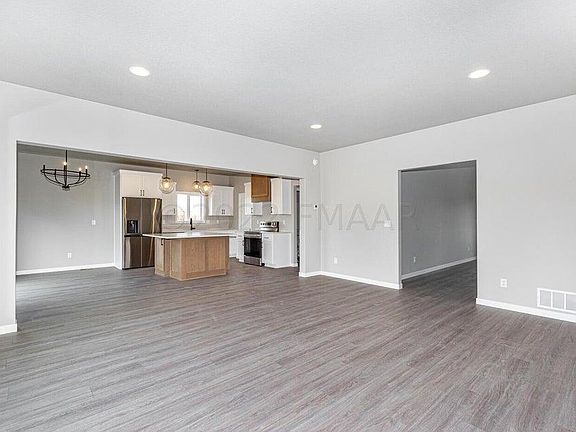 3rd image of 5464 W 11th St