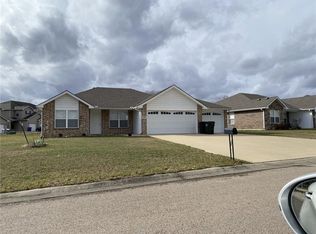 1212 Cypress Ct, Warrensburg, MO 64093