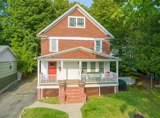 127 Parkside Dr, Lake Placid, NY 12946
