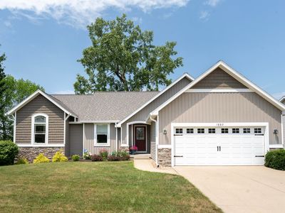 1883 Stratford Ln NW, Grand Rapids, MI, 49534