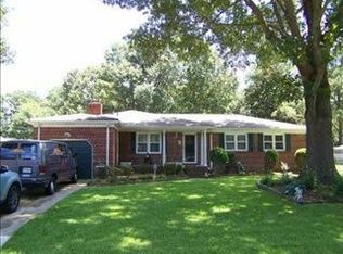 332 Willard Dr, Chesapeake, VA 23322