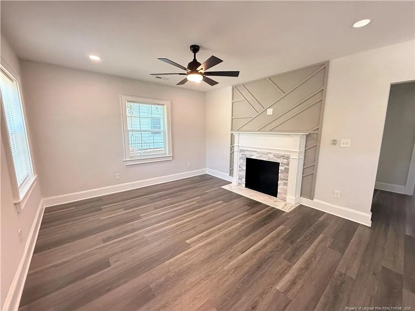110 Kensington Cir — Photo 2