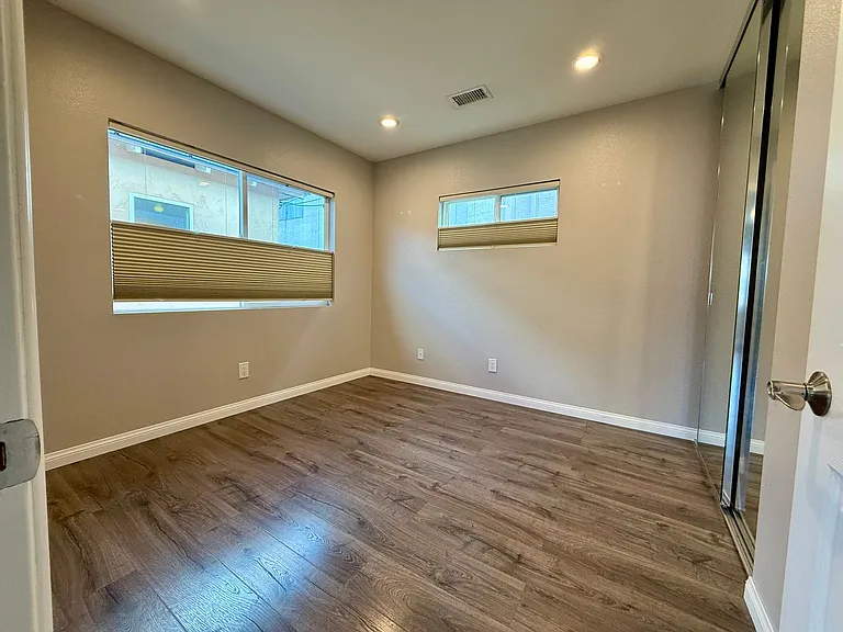 4641 Wilson Ave — Photo 16