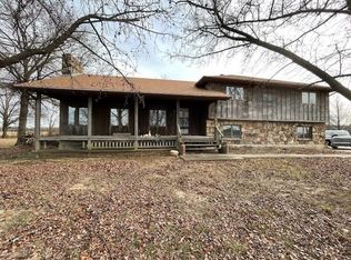 304 S 69th Hwy, Pittsburg, KS 66762