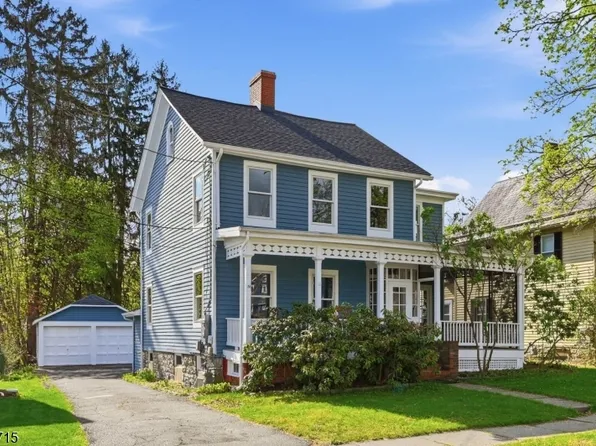 15 Maple Ave, Newton Town, NJ 07860