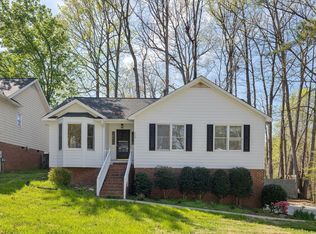 112 Rock Pointe Ln, Cary, NC 27513