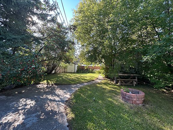 3rd image of 4603 Brisebois Dr NW