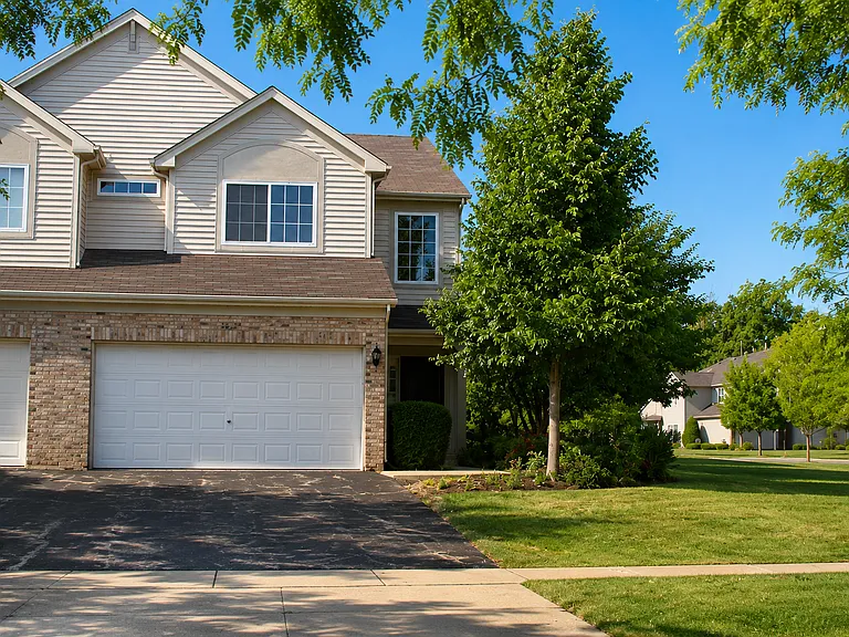 3631 Roanoke Ave — Photo 1