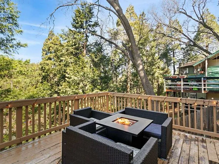 23624 Scenic Dr — Photo 3