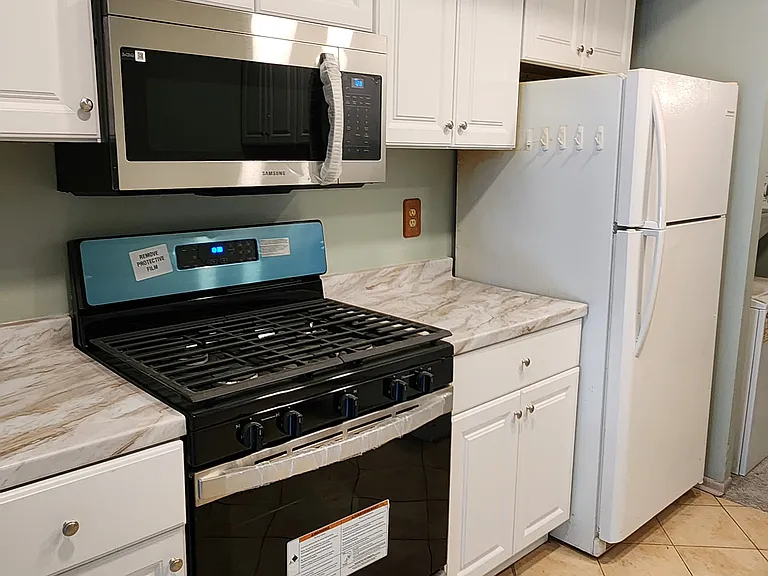 2069 Royal Fern Ct #11B — Photo 2