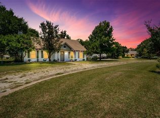 806 Nokomis Cir, Lancaster, TX 75146