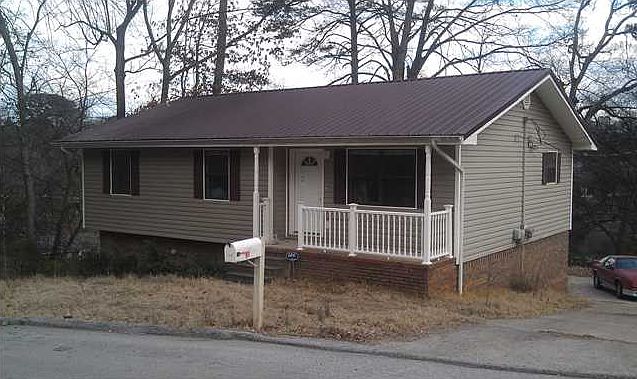 1st image of 3520 Berkley Dr