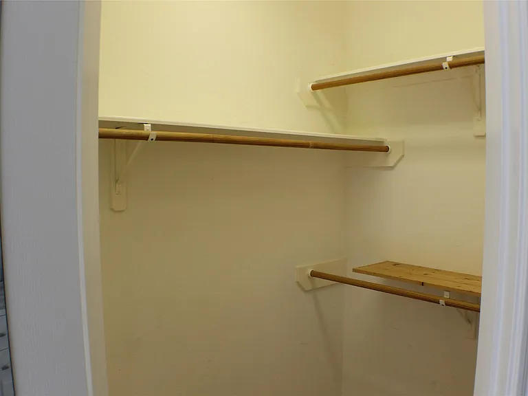 1718 Heddon Falls Dr — Photo 24