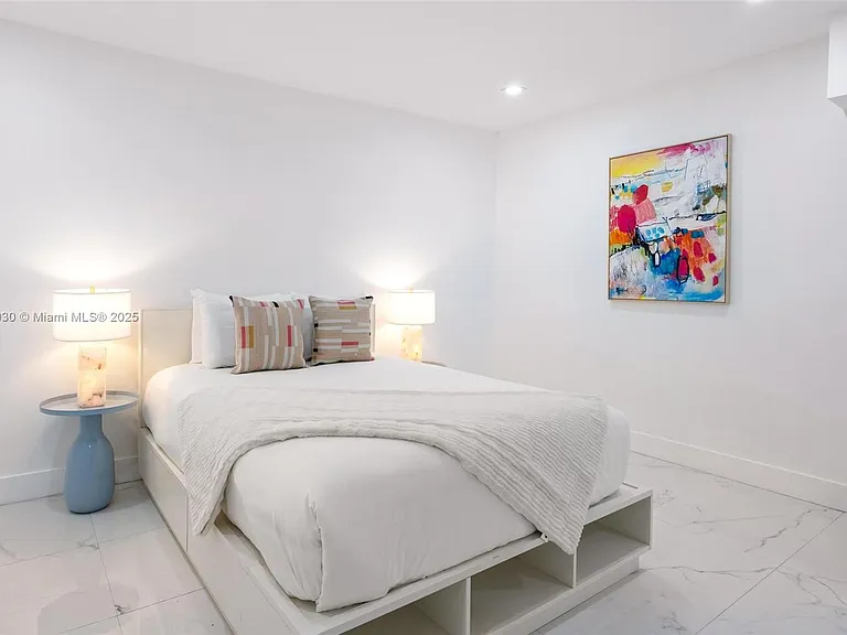 1651 SW 13th Ave — Photo 45