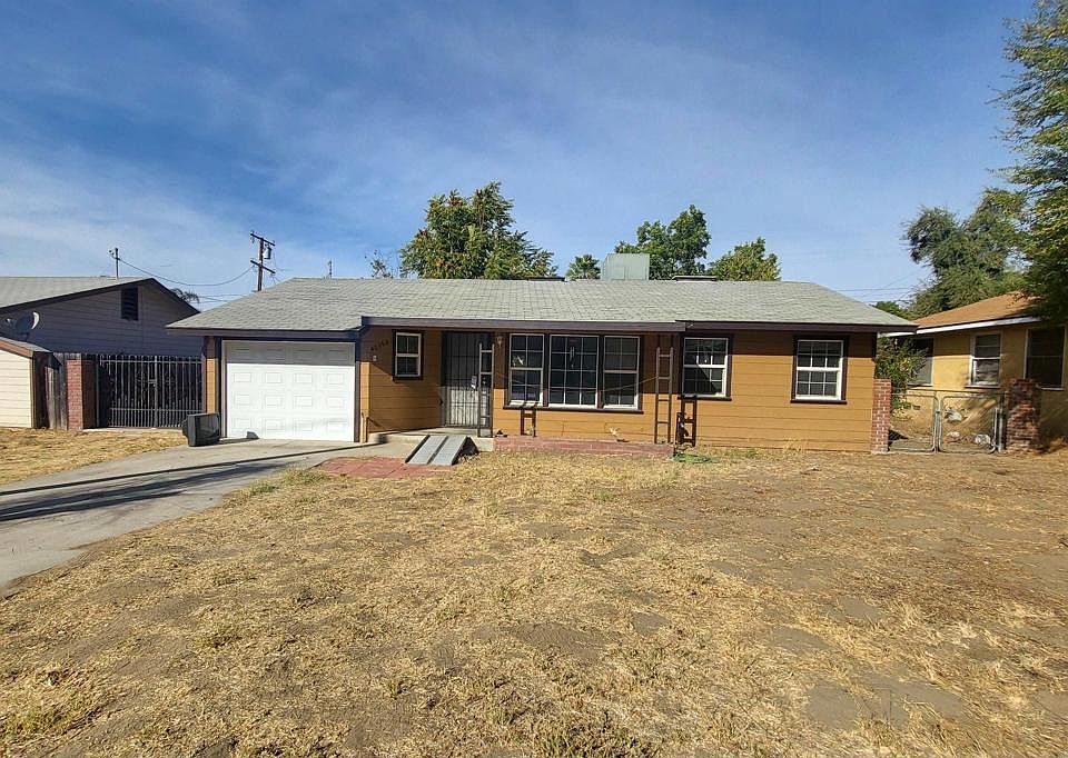 1st image of 40362 Acacia Ave