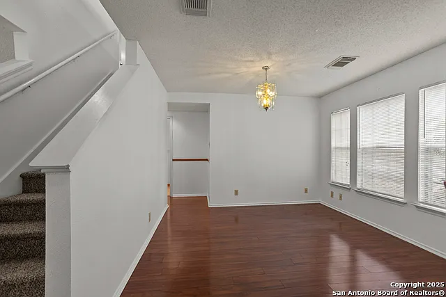 10138 Sandbrook Hl — Photo 7