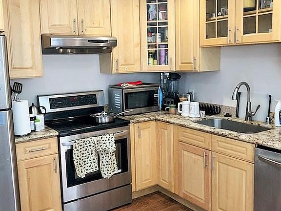4th image of 1145 Noe St APT 2