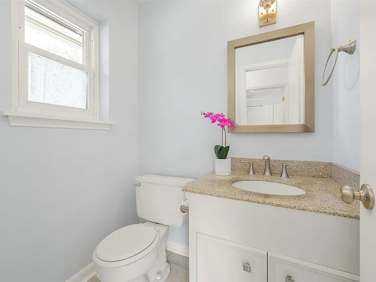 8415 Braesdale Ln — Photo 17
