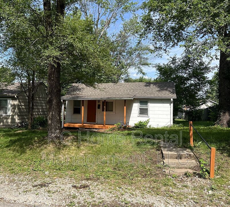 1st image of 805 S Logan Ave