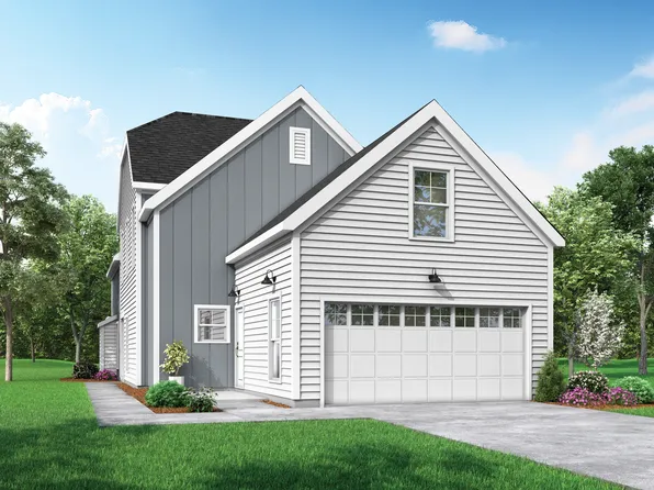 2401 Chateau Dr, Port Clinton, OH 43452