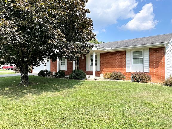 4th image of 1306 Crescent Dr