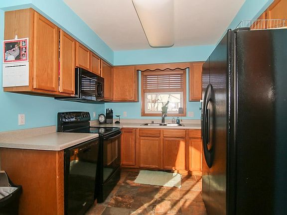3rd image of 503 Lorraine St
