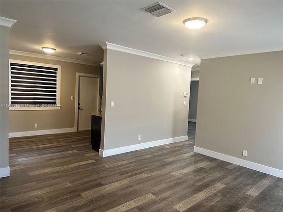4th image of 4131 SW 54th Ct #1-2