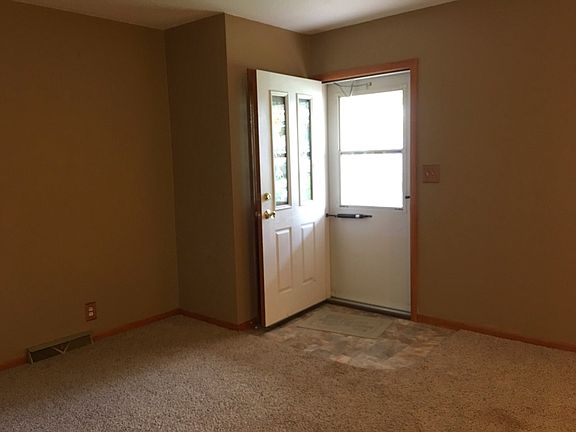 Front Entry / Living Room