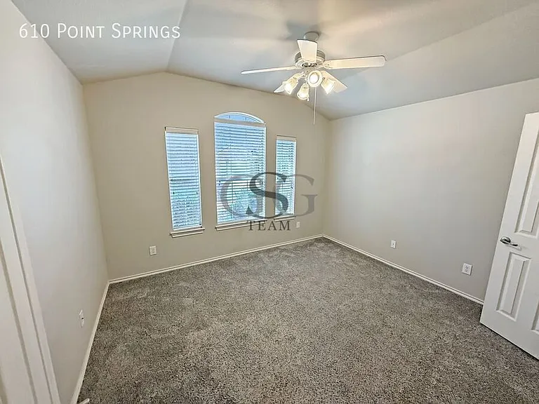 610 Point Spgs — Photo 10