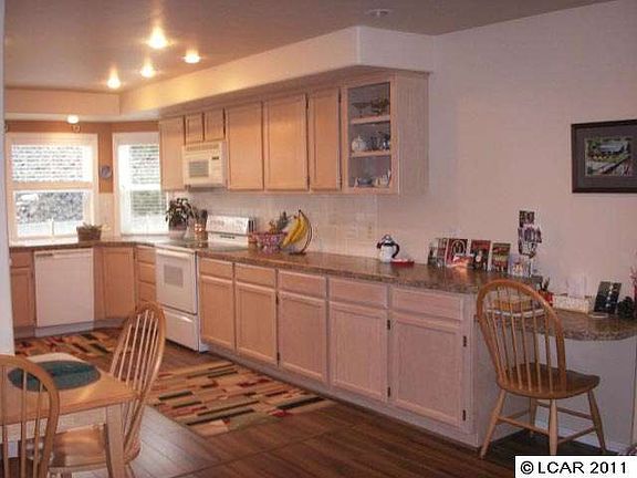 4th image of 518 Valley Vista Blvd