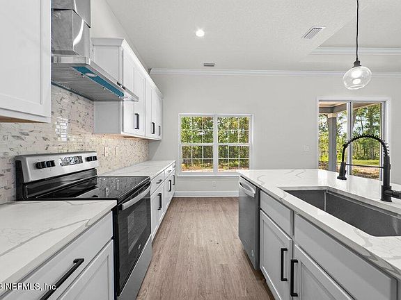 2nd image of 2557 CAULEY Lane