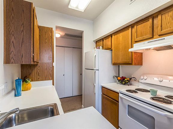 3rd image of 7201 S Congress Ave #221