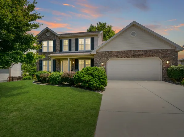 2411 Clarkson Ln, Bloomington, IL 61704