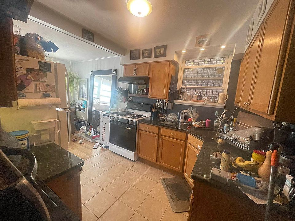 1st image of 23-90 33rd St #2