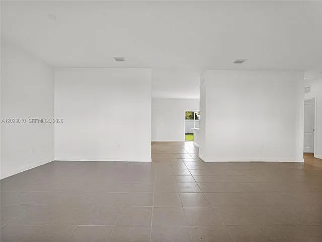27210 SW 156th Ave — Photo 5
