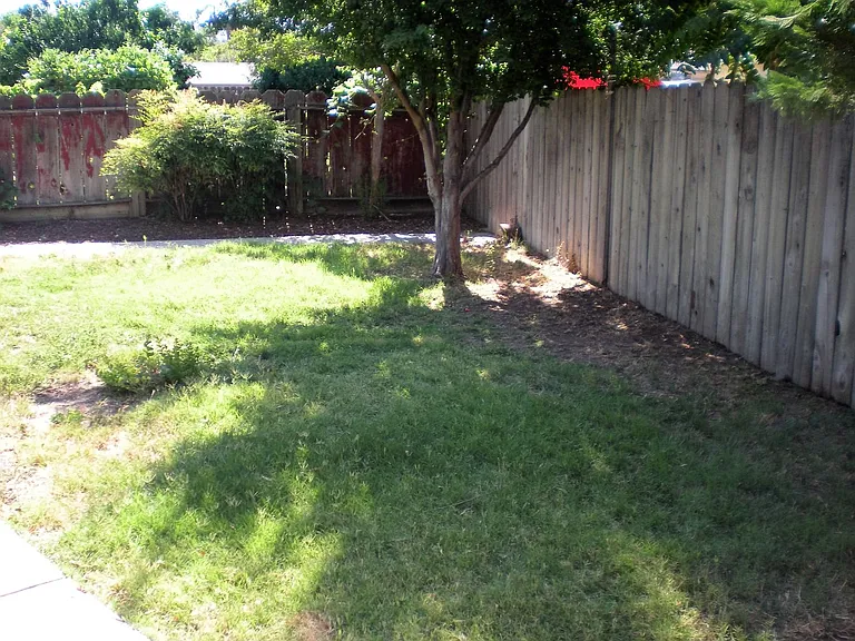 553 W Whittier Ave — Photo 12