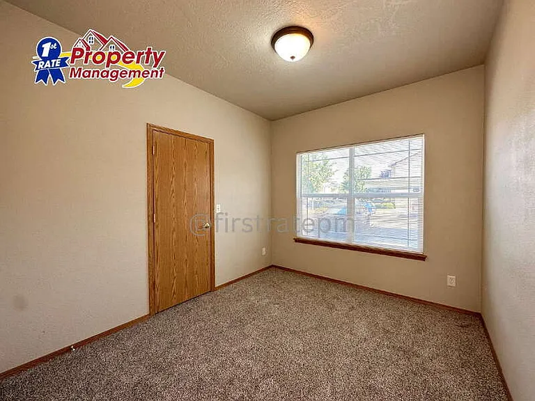 1949 E Wilson Ln #D — Photo 11