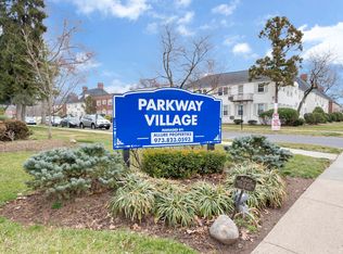 2 Parkway Vlg #A, Cranford, NJ