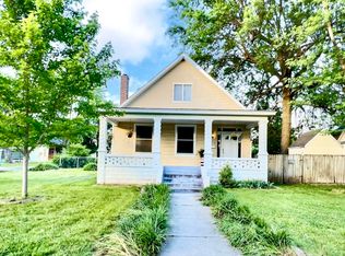 609 3rd St, Monett, MO 65708