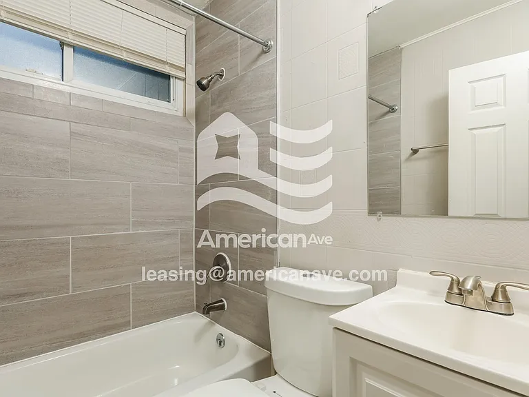 1514605_013_wm_-_bathroom_13417842.jpg