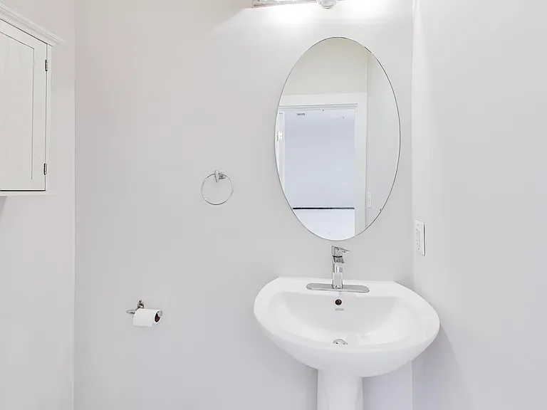 500 M St NW #3 — Photo 8