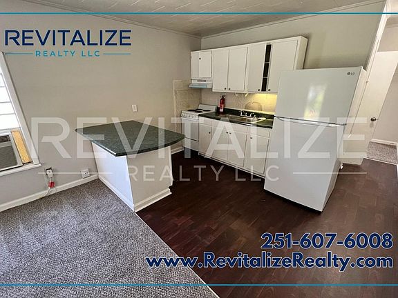2nd image of 4512 Peach St #4