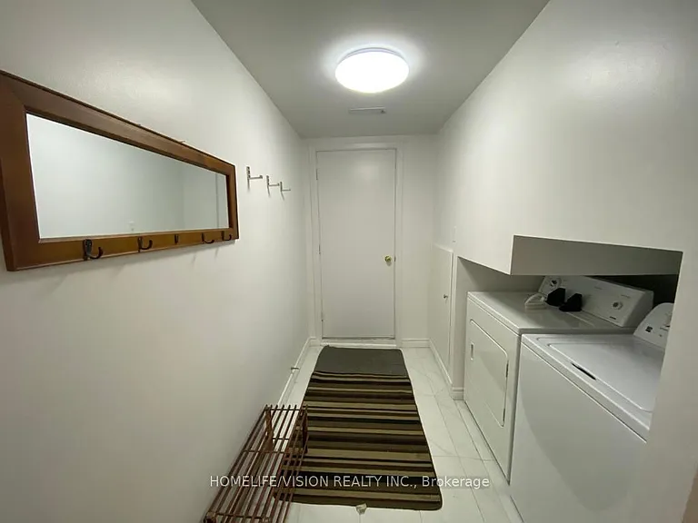 179 Angus Dr #LOWER — Photo 5