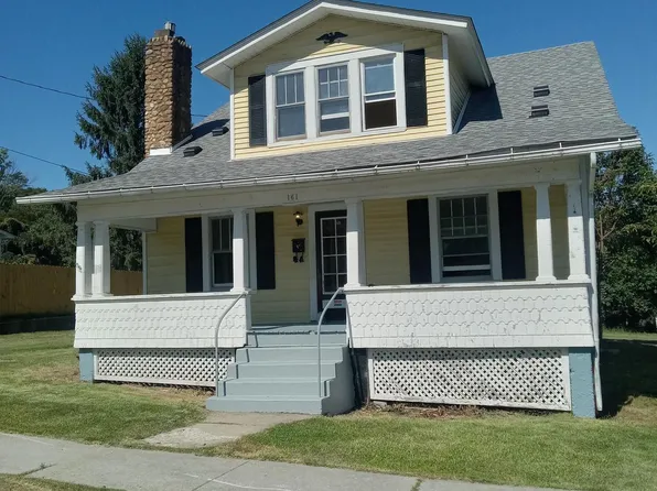 161 S Bolton St, Romney, WV 26757