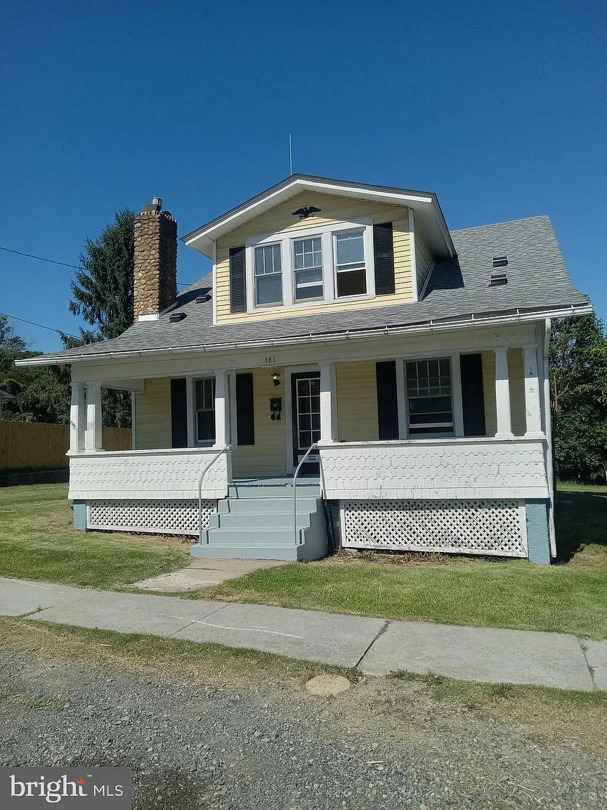 161 S Bolton St photo 1