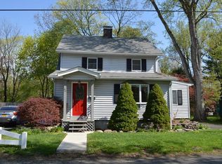10 Colonial Ave, Sloatsburg, NY 10974