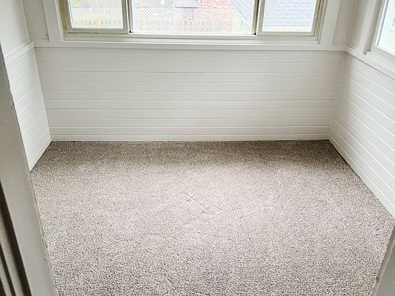 3rd image of 4017 Yakima Ave #4019