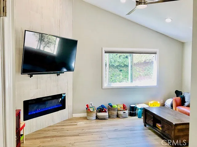 2 bed, 1166 sqft, $3,400 — Photo 1